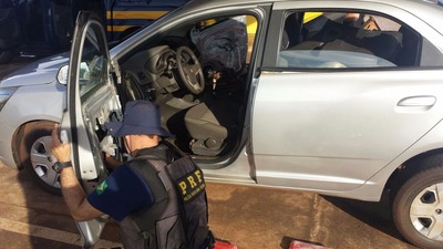 Droga estava escondida em compartimentos secretos do veículo - Foto: Divulgação/PRF