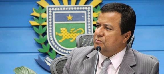 Deputado Amarildo Cruz solicita informações sobre cumprimento do Programa ID Jovem no Estado Deputado Amarildo Cruz solicita informações sobre cumprimento do Programa ID Jovem no Estado