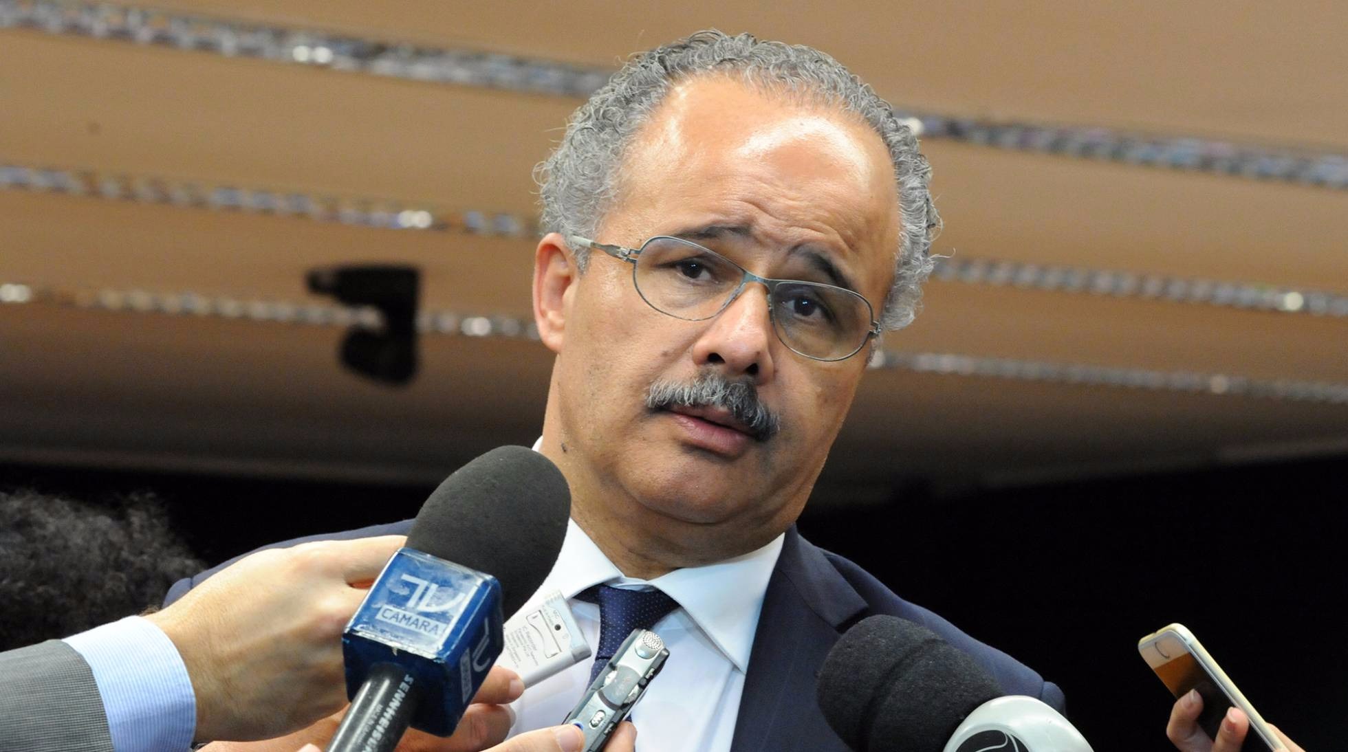 Governistas e oposição se unem para aprovar fundo eleitoral O relator da reforma política, Vicente Cândido (PT-SP). LUIS MACEDO CÂMARA