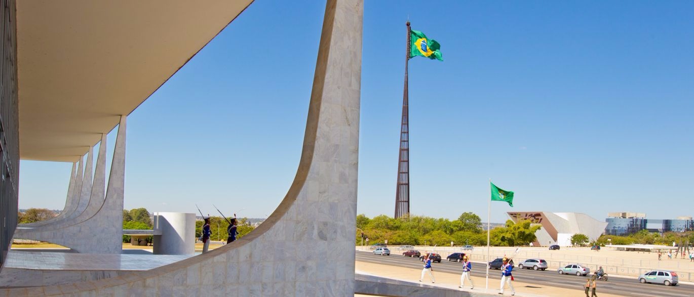 Brasil critica decisão dos EUA de sair do Acordo de Paris Divulgação