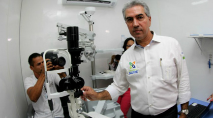 Reinaldo Azambuja lança mascote da caravana da saúde nesta quarta-feira Foto: Chico Ribeiro