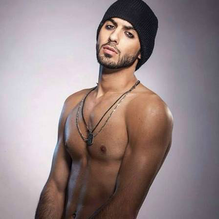 Jovem diz que não foi deportado da Arábia Saudita por ser ‘muito bonito’ Omar Borkan Al Gala Foto: Reprodução / Facebook