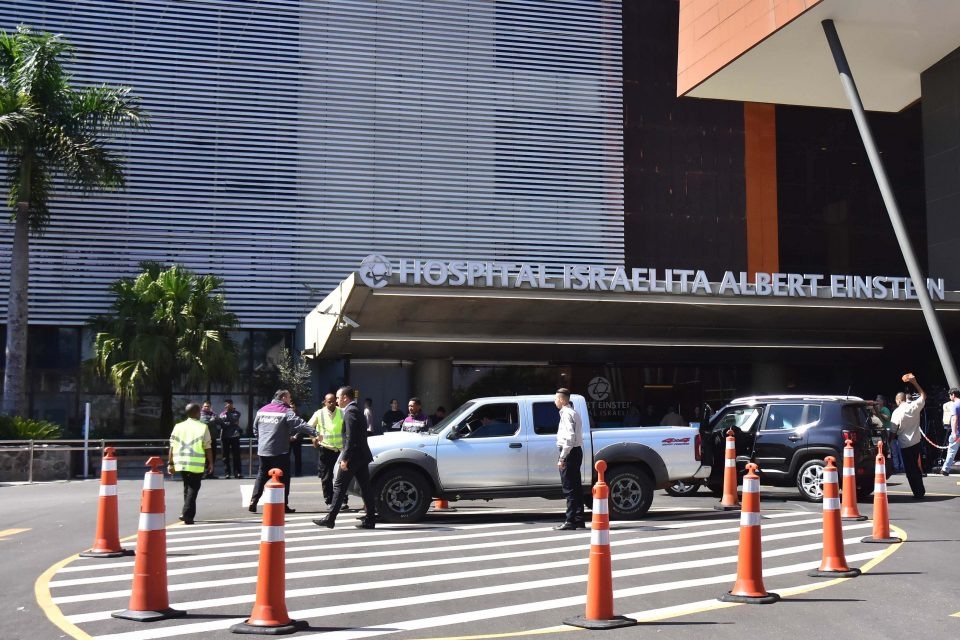 Bolsonaro apresenta melhora clínica e não tem sinal de infecção