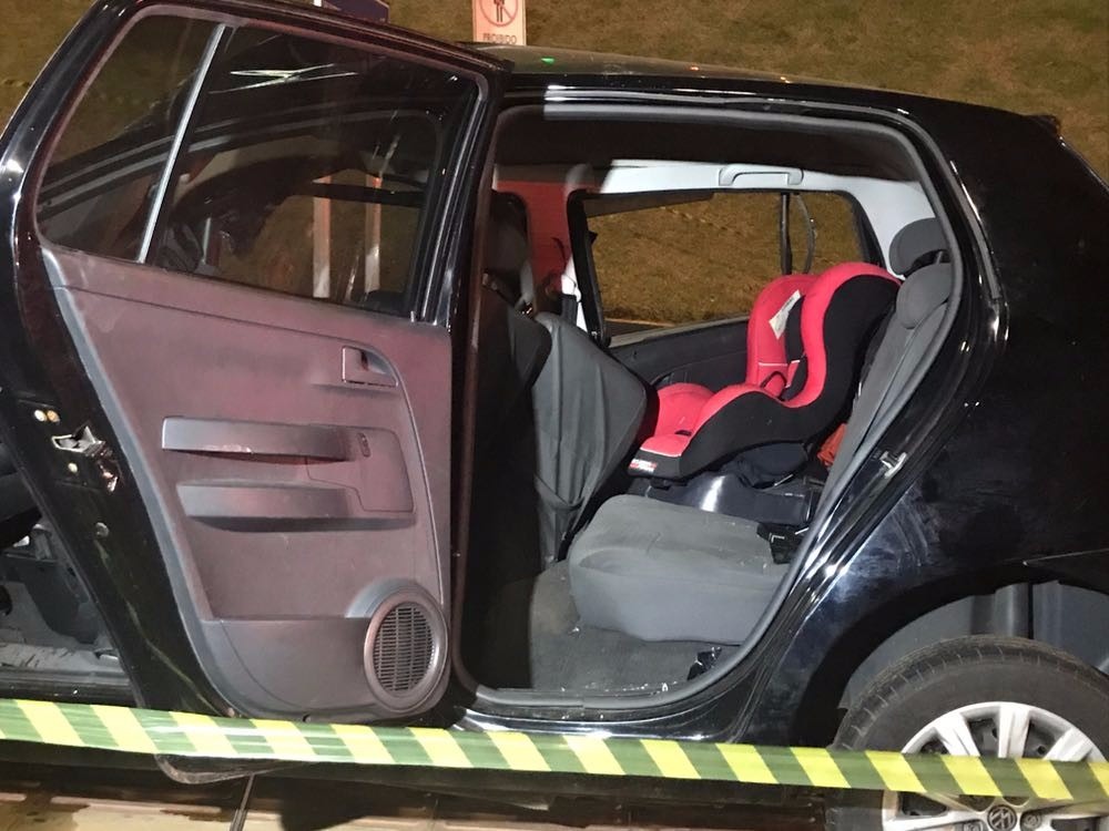 Menino de 3 anos estava na cadeirinha do carro, no momento do acidente que matou a mãe dele, a advogada a Carolina Albuquerque Machado (Foto: Camila Jovê/TV Morena)