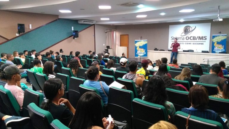 Programa "levanta juventude" abre inscrições para capacitação profissional Divulgação / PMCG