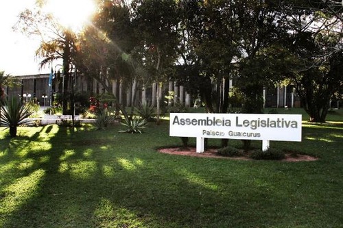 ALMS realiza audiência pública sobre revisão salarial de servidores da educação Audiência Pública visa discutir reajuste salarial dos servidores administrativos da rede estadual de Educação
Foto: Wagner Guimarães