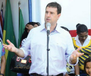 Prefeito cai no grampo da PF se envolvendo com propina Ludimar teria fechado negócio de R$ 12 milhões
(Foto: Reprodução Facebook)
