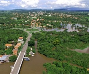 Porto Murtinho volta a ficar em alerta com riscos de mais desabrigados Imasul emitiu alerta de emergência para o nível do Rio Miranda - Ronaldo Vídeo