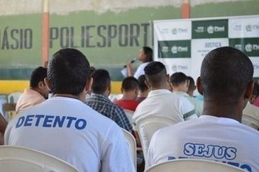 Enem para privados de liberdade registra mais de 40 mil inscritos Detentos fazem prova do Enem - Arquivo/Agência Brasil