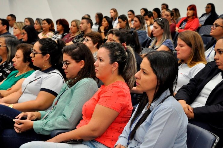 ALMS debate feminicídio e como a sororidade pode salvar vidas Formas pelo fim da cultura machista e valorização das mulheres foram debatidas pelo público presente
Foto: Assessoria