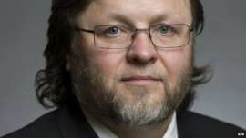 Copyright British Broadcasting Corporation 2015 Cantor de ópera renomado, Oleg Bryjak nasceu no Cazaquistão