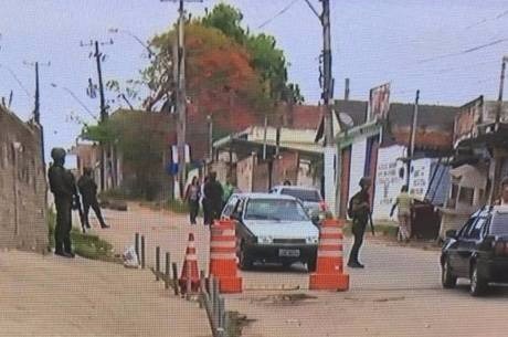 Exército participa do bloqueio das ruas no Rio