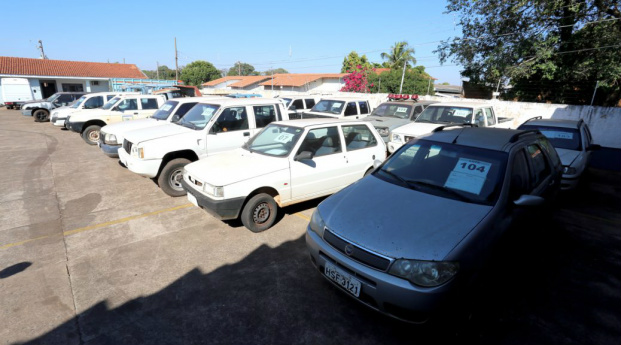 Governo do Estado leiloa 123 lotes de veículos com preços a partir de R$ 150