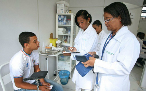 Ministério quer criar plano de saúde popular para desafogar SUS; para CNM é retrocesso