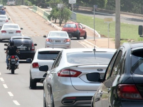 Lista com 13,4 mil multas é divulgada pelo Detran