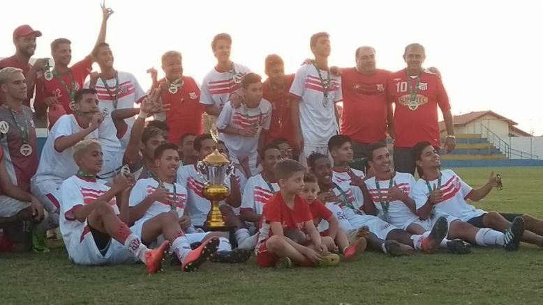 Comercial ficou com a segunda vaga na competição 