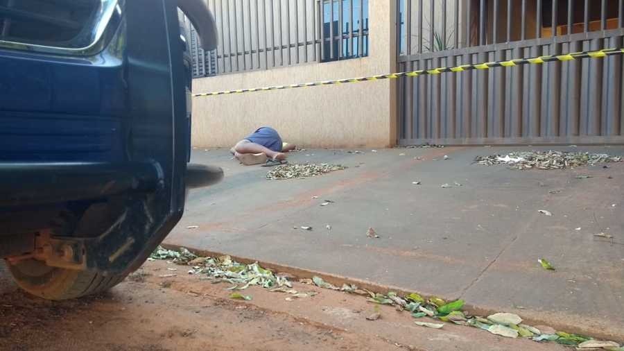 Homem é encontrado morto em calçada no interior Acácio Gomes / Nova News