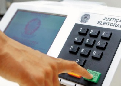 Prazo para troca partidária termina nesta sexta-feira Prazo para troca partidária termina nesta sexta-feira