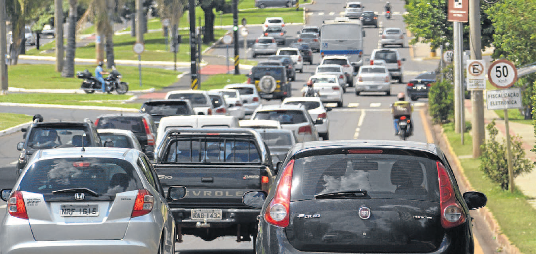 Projeto prevê alteração em lei de parcelamento de multas de trânsito Luciana Nassar