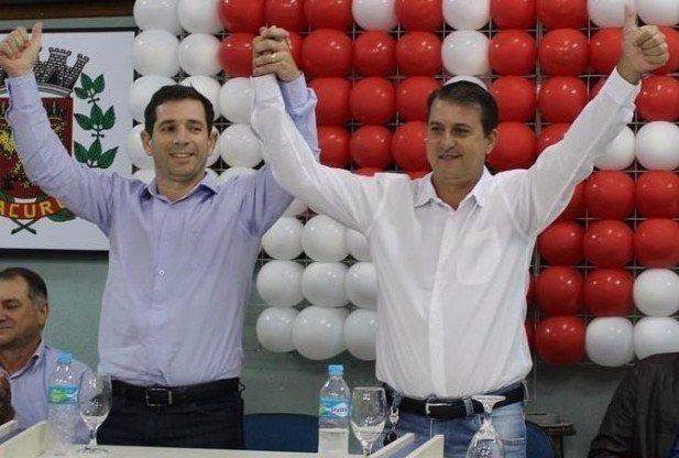 Carlos Pelegrini (PMDB) vence eleição em Tacuru Os eleitos, Dr. Marcelo, vice-prefeito e Carlinhos Pelegrini, prefeito de Tacuru na eleição suplementar de hoje.