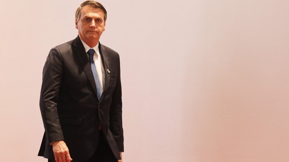 Bolsonaro assegurou que, no avião presidencial, todas as bagagens são amplamente revistadas, inclusive as dele
LUDOVIC MARIN/AFP/GETTY IMAGES
