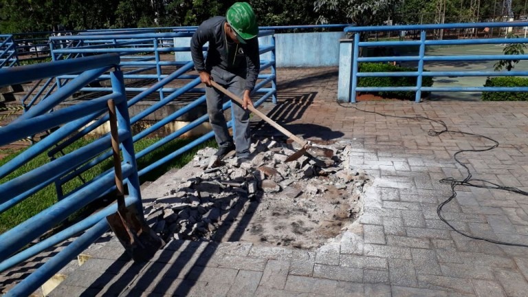 Mesmo em obras, Praça Belmar Fidalgo permanece aberta ao público Mesmo em obras, Praça Belmar Fidalgo permanece aberta ao público