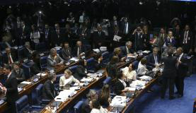 Dos 80 senadores presentes, 59 votaram a favor da aprovação do parecer do senador Antonio AnastasiaMarcelo Camargo/Agência Brasil
