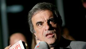 Para Cardozo, resultado era esperado; Anastasia cita dever cumprido O advogado da presidenta afastada, José Eduardo Cardozo, diz que placar da votação era relativamente esperadoWilson Dias/Agência Brasil