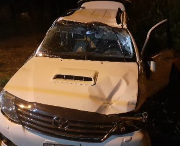 SW4 é encontrada capotada após furto por ladrão que se passou por funcionário de garagem