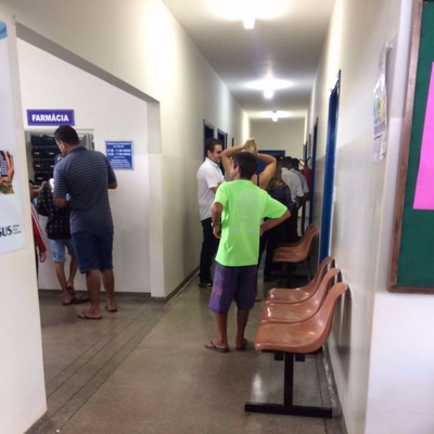 Corrida por vacina esgota doses em menos de três horas População faz fila para tomar vacina no posto de saúde da Vila Rosa. Foto: Isadora Spadoni