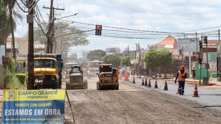 Recapeamento da Bandeirantes deve estar pronto na terça-feira Recapeamento da Bandeirantes deve estar pronto na terça-feira