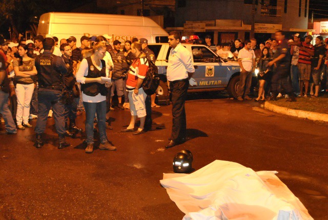 MS é o sexto Estado do país com menor número de homicídios Menor morto com um tiro no dia 29 de maio quando transitava na garupa de uma moto, no centro de Dourados. Arquivo