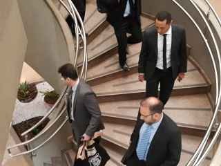 PF deixa gabinete de deputado após 11 horas de investigação