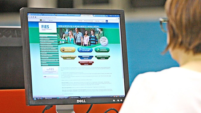 MEC adia para sexta-feira fim de prazo para lista de espera do Fies MEC adia para sexta-feira fim de prazo para lista de espera do Fies