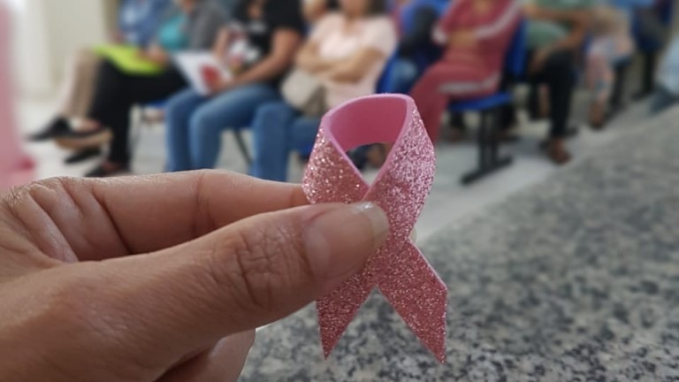 Mobilização chama a atenção para a prevenção e diagnóstico precoce do câncer de mama