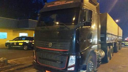 PRF apreende carga de cocaína avaliada em R$ 3,3 milhões Adalberto Domingos