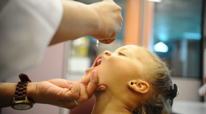 Amanhã é o último dia da campanha de vacinação contra Pólio e Sarampo