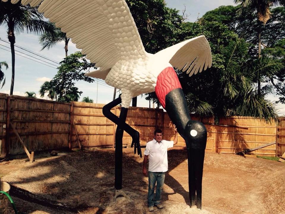 Tuiuiús do aeroporto de Campo Grande serão entregues restaurados em dezembro Esculturas estavam danificadas desde 2013 - Foto: Divulgação