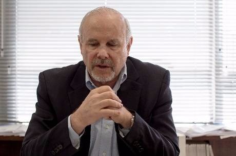 Mantega é acusado de corrupção e lavagem de dinheiro
Marcus Leoni/Folhapress - 09.05.2017