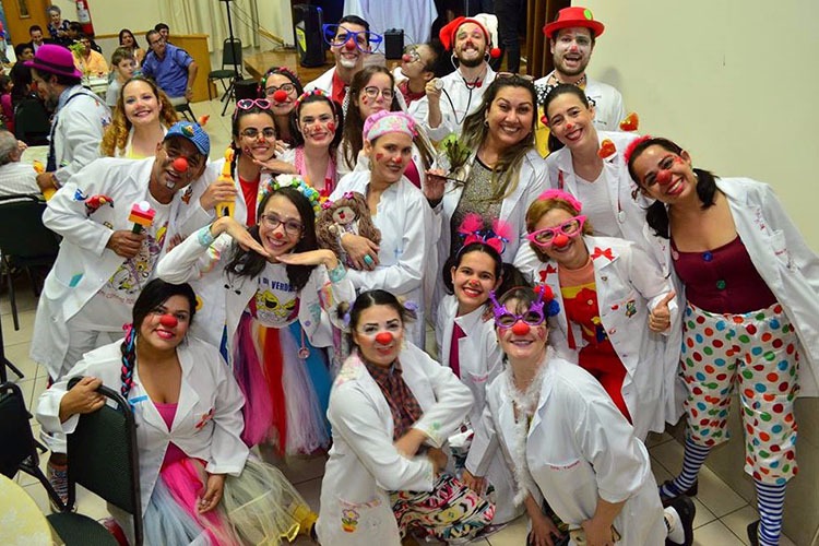 4 iniciativas serão reconhecidas na 5ª edição do Prêmio Valores Comunitários Os Doutores Palhaços foram um dos homenageados do Prêmio Valores Comunitários 2019. Divulgação