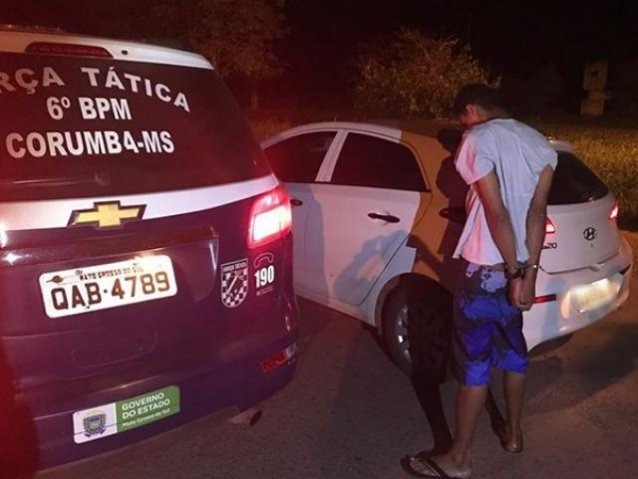 HB20 roubado na Capital é recuperado após pedágio na BR-262 Rapaz de 19 anos foi preso pela Polícia Militar de Corumbá e encaminhado para a Delegacia de Polícia Civil. (Foto: Divulgação/PM)