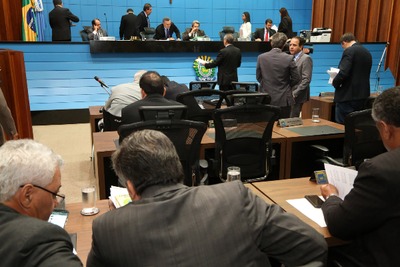 Os deputados estaduais devem apreciar oito proposições nesta quinta
Foto: Victor Chileno e Toninho Souza 