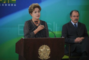 Aprovação de Dilma cai para 12% e reprovação atinge 64%, segundo Ibope Dilma iniciou ofensiva, mas não conseguiu recuperar popularidade (Foto: Arquivo/Agência Brasil)