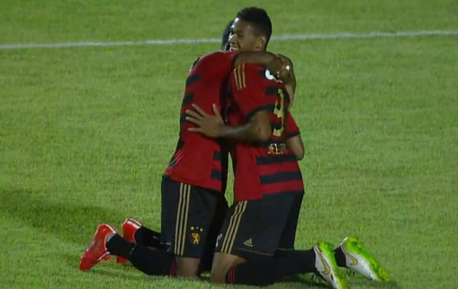 Sport vence Cene, mas não dispensa jogo de volta na Copa do Brasil Cene x Sport - gol do Joelinton (Foto: reprodução)