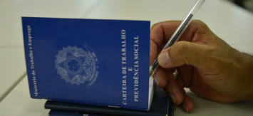Empregador tem que avisar dispensa e pedir seguro-desemprego pela internet Empregador tem que avisar dispensa e pedir seguro-desemprego pela internet