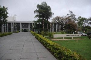 Órgãos públicos têm ponto facultativo hoje; Confira o abre e fecha O Poder Judiciário de Mato Grosso do Sul não terá expediente hoje e amanhã. (Foto: Arquivo)
