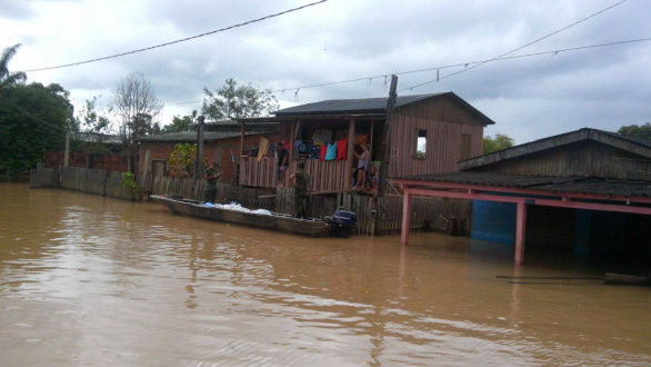 Autorizado repasse de recursos a municípios atingidos por cheia no Amazonas Famílias Ribeirinhas -
Foto Welton Diegoh