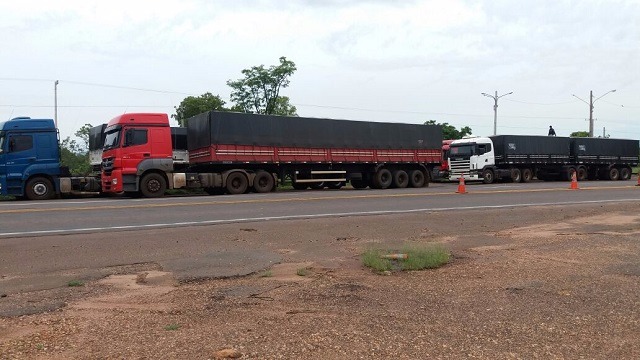 PRF apreende mais de 100 mil pacotes de cigarros contrabandeados