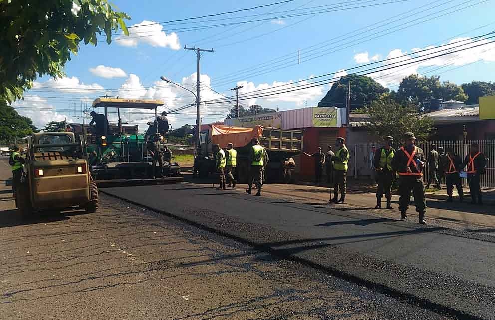 Exército inicia obras na Bandeirantes neste sábado Recapeamento na Brilhante. Arquivo