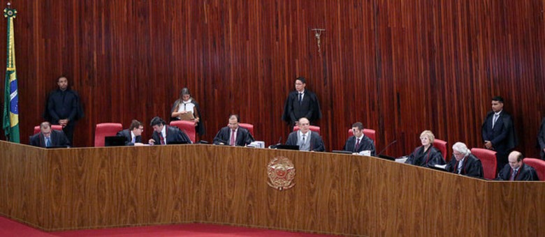 Relator rejeita pedido da defesa e mantém delações da Odebrecht no julgamento da chapa Ministros debateram por quase quatro horas: Gilmar Mendes pediu celeridade, mas Herman Beinjamin defendeu fala
Roberto Jayme/Ascom/TSE